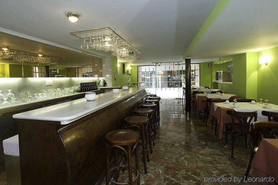 אבילס Hotel La Serrana, Antiguo 40 Nudos מראה חיצוני תמונה
